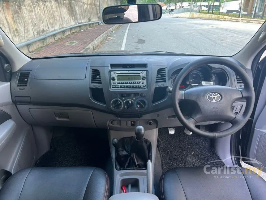 2007 Toyota Hilux G Dual Cab Pickup Truck