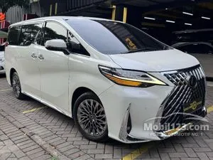 2020 Lexus LM 350 3.5 4 Seater MPV