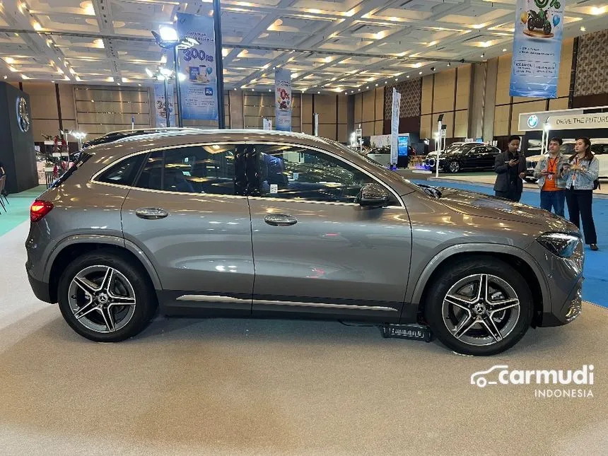 2024 Mercedes-Benz GLA200 AMG Line SUV