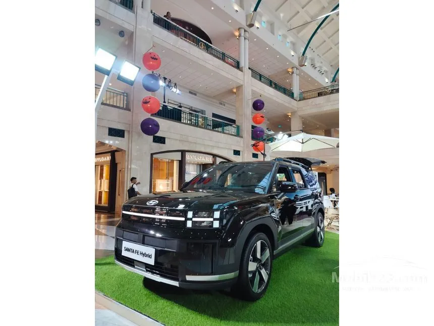 Jual Mobil Hyundai Santa Fe 2024 Calligraphy HEV 1.6 di DKI Jakarta Automatic SUV Hitam Rp 854.000.000
