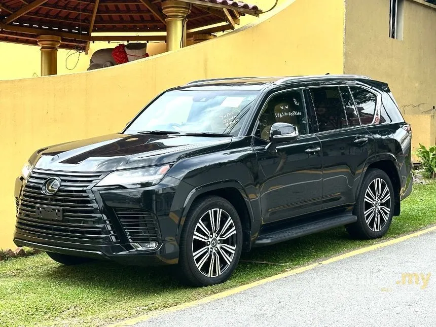 2024 Lexus LX 600 7 seater SUV