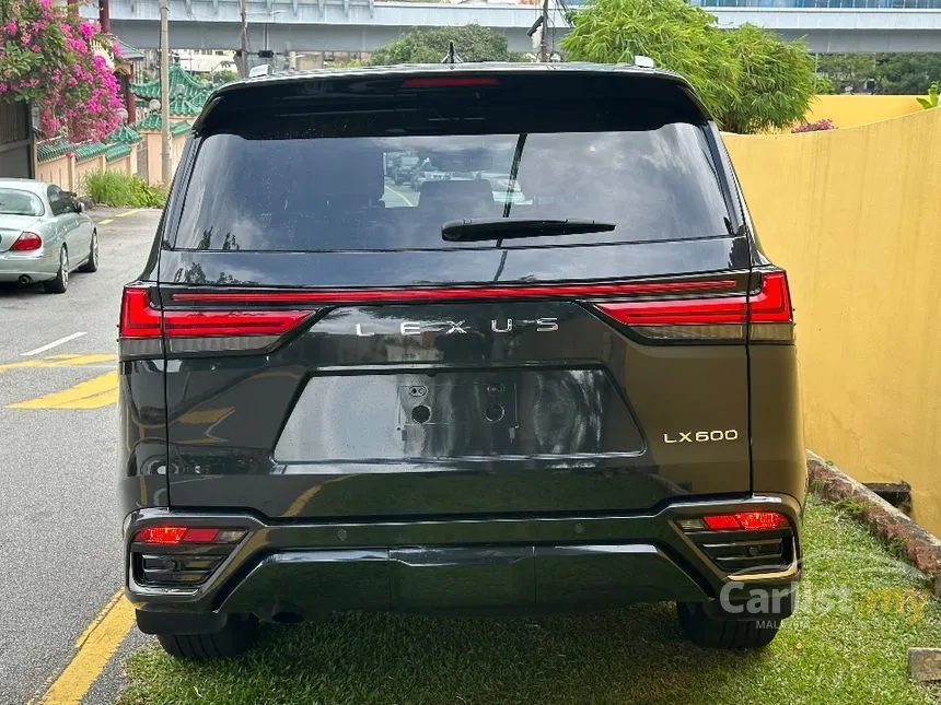 2024 Lexus LX 600 7 seater SUV