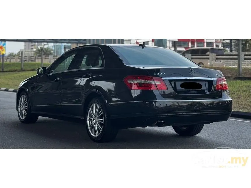 2011 Mercedes-Benz E200 CGI Sedan