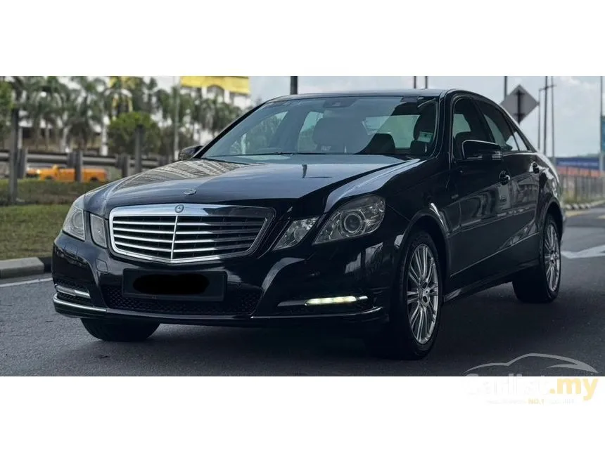 2011 Mercedes-Benz E200 CGI Sedan