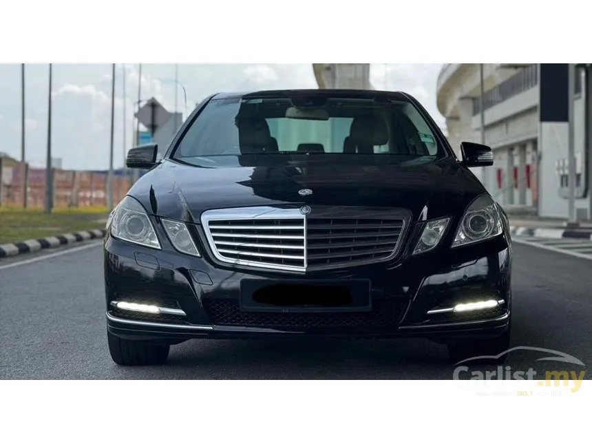 2011 Mercedes-Benz E200 CGI Sedan