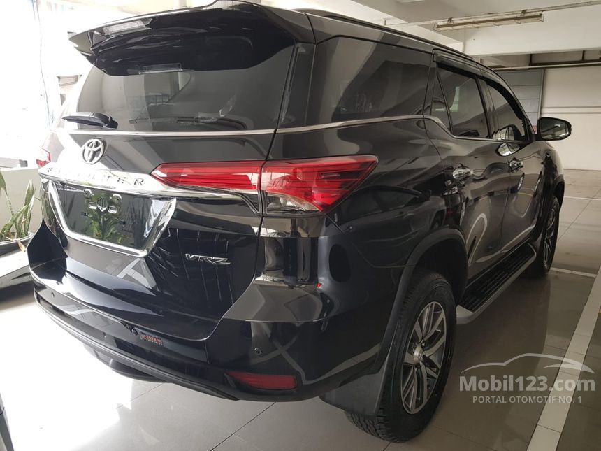 Jual Mobil Toyota Fortuner 2019 VRZ 2.4 di DKI Jakarta 