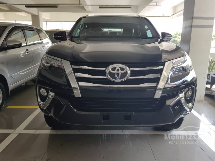 Jual Mobil Toyota Fortuner 2019 VRZ 2.4 di DKI Jakarta 