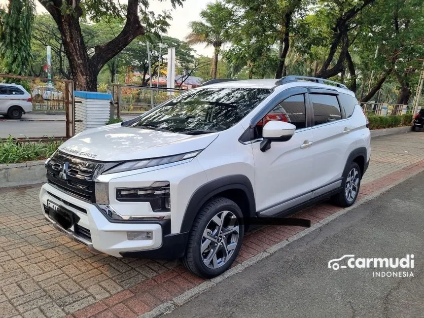 2022 Mitsubishi Xpander CROSS Premium Package Wagon