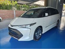 2017 Toyota Estima 2.4 Aeras 8 seater