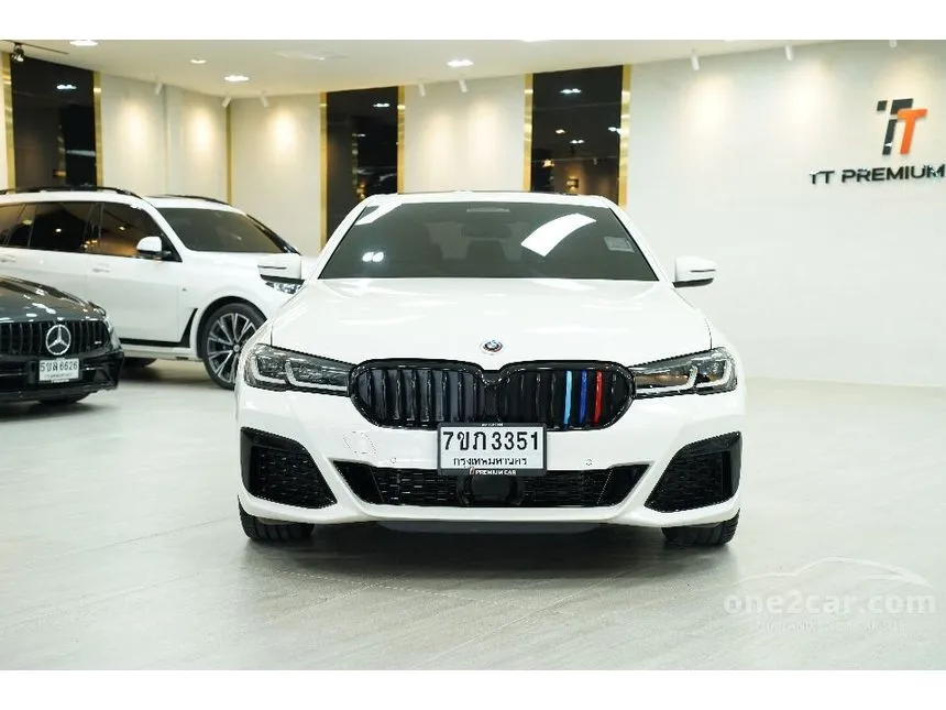 2023 BMW 530e M Sport Sedan