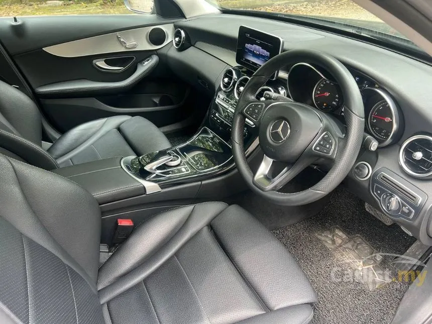 2017 Mercedes-Benz C180 AMG Sports Package Sedan