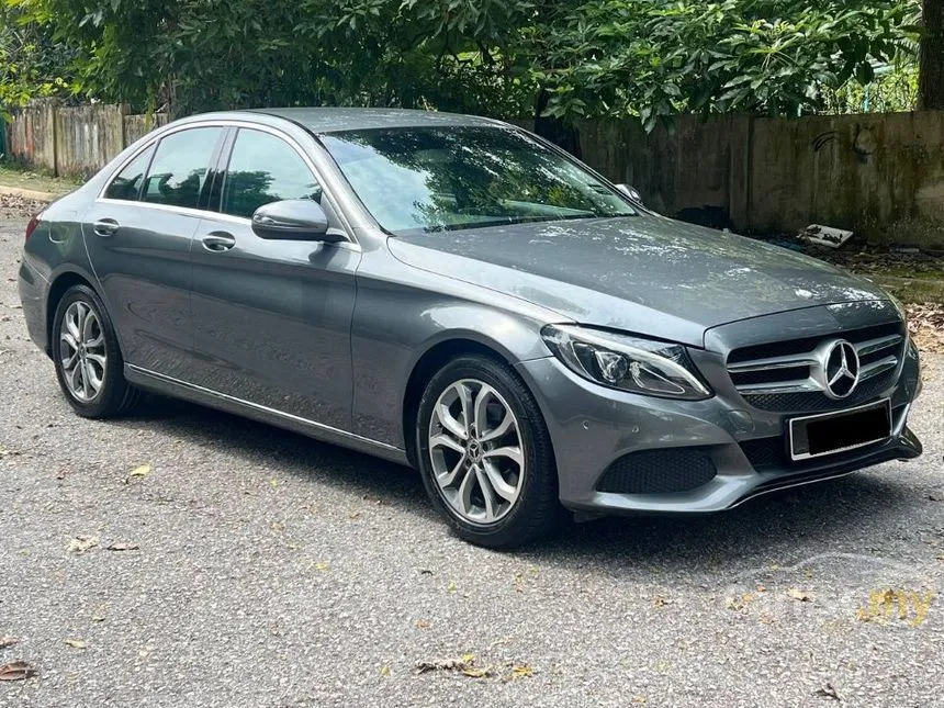 2017 Mercedes-Benz C180 AMG Sports Package Sedan