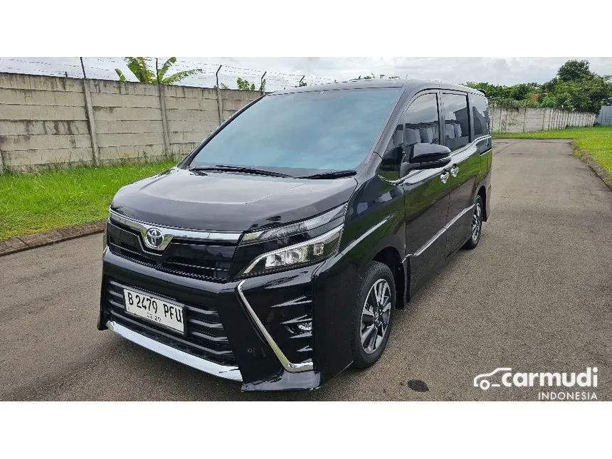 2018 Toyota Voxy MPV