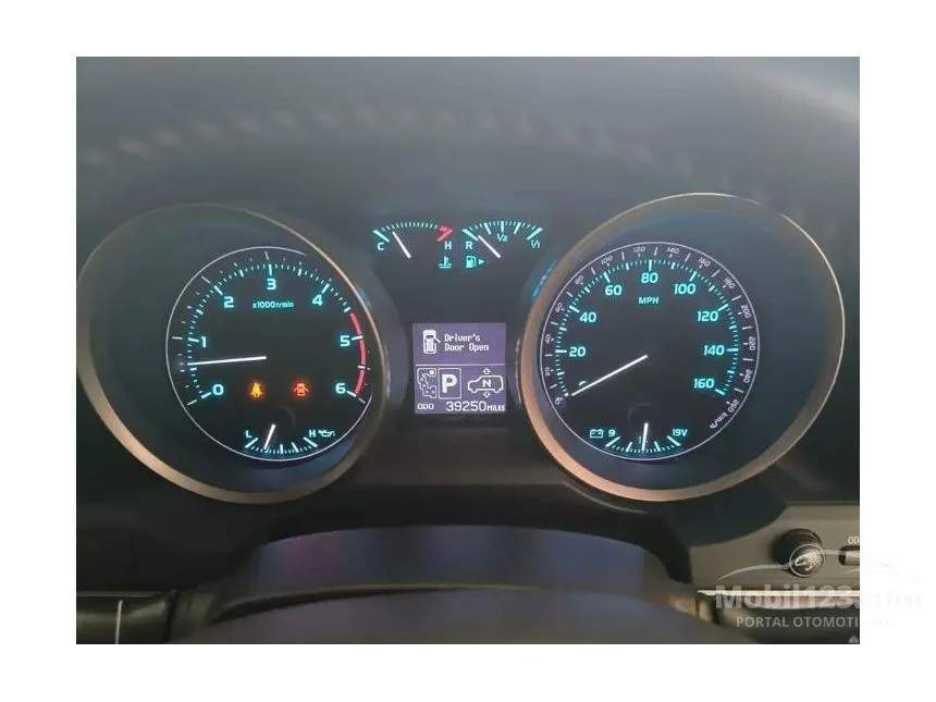 2011 Toyota Land Cruiser 200 Full spec SUV