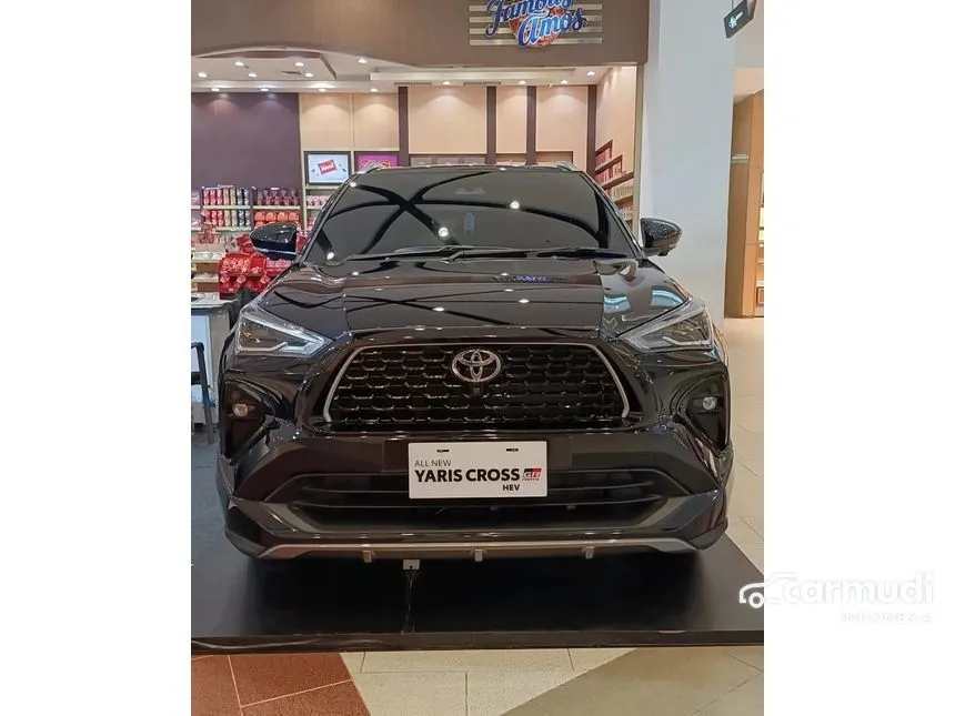 2025 Toyota Yaris Cross S HV with GR Parts Aero Pkg SUV