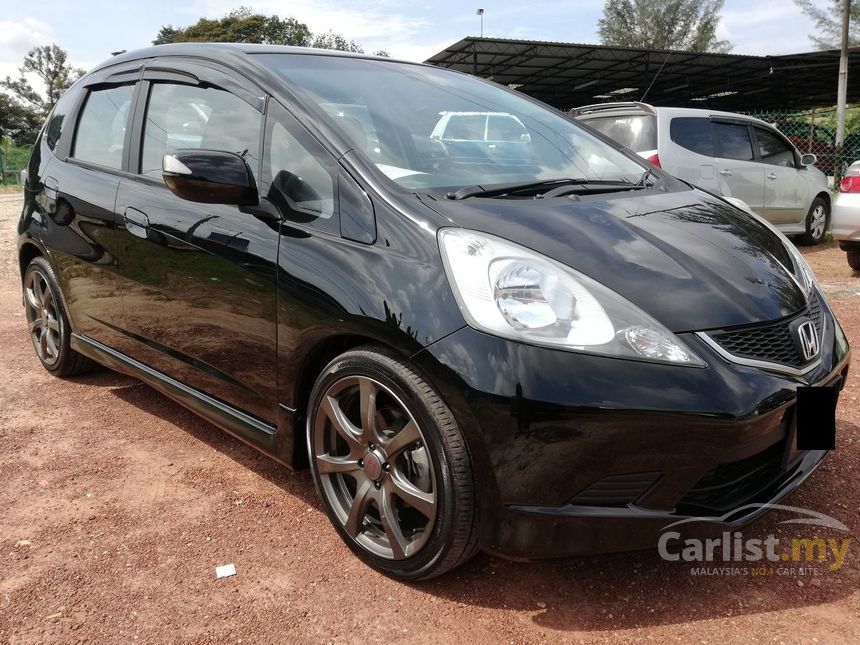 Honda Jazz 2010 V I Vtec 15 In Selangor Automatic Hatchback Black