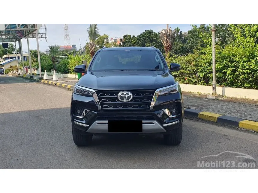 Jual Mobil Toyota Fortuner 2021 VRZ 4X2 2.4 di DKI Jakarta Automatic SUV Hitam Rp 440.000.000
