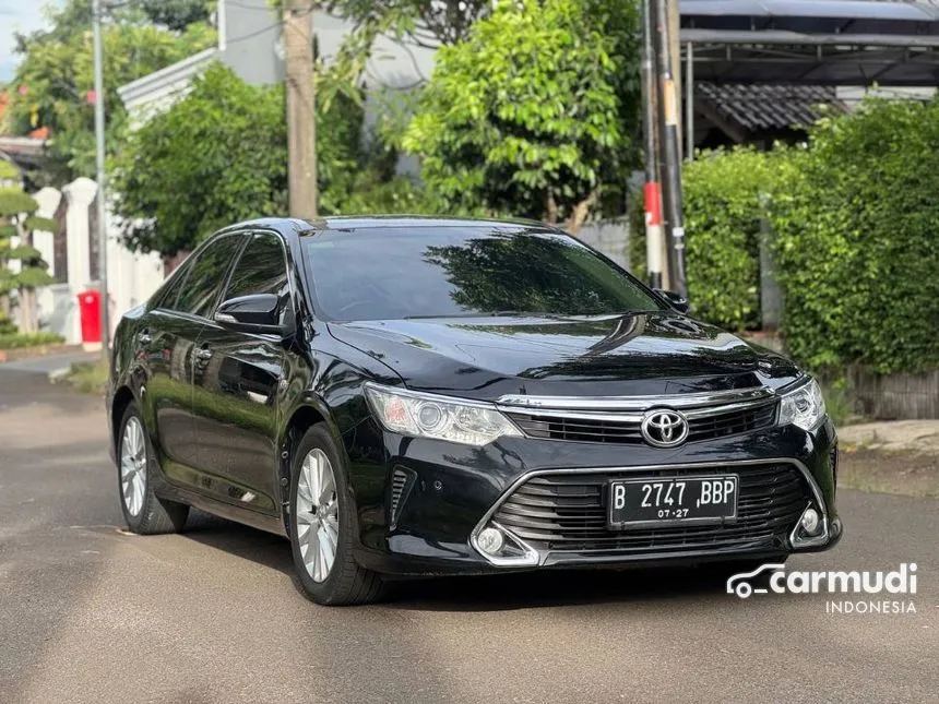 2017 Toyota Camry V Sedan