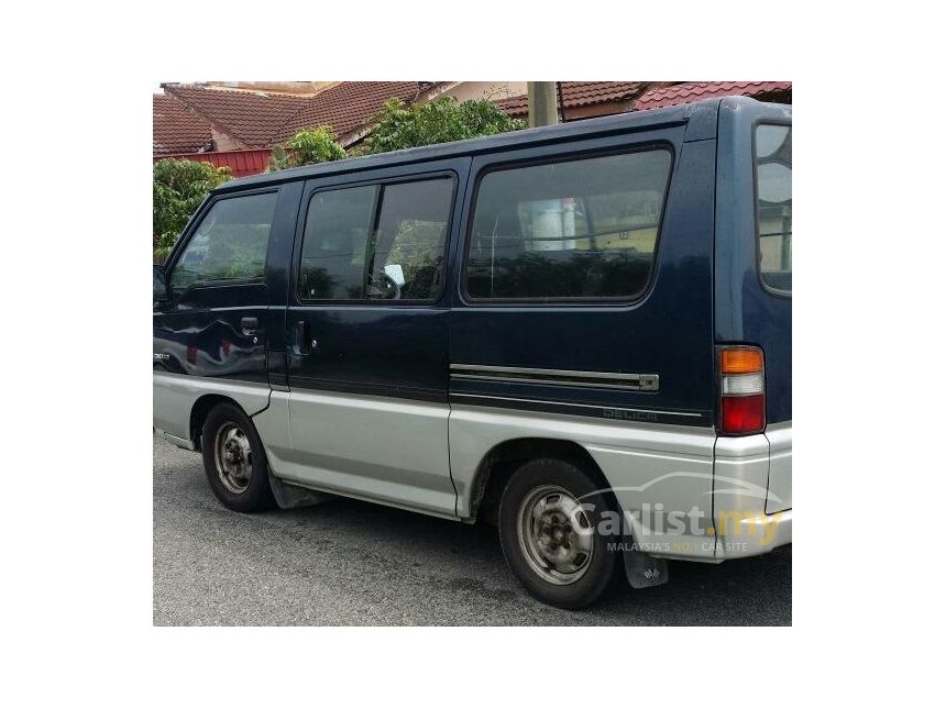 1996 Mitsubishi L300 Van