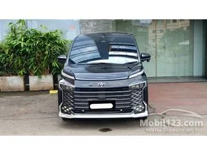 2022 Toyota Voxy 2.0 MPV