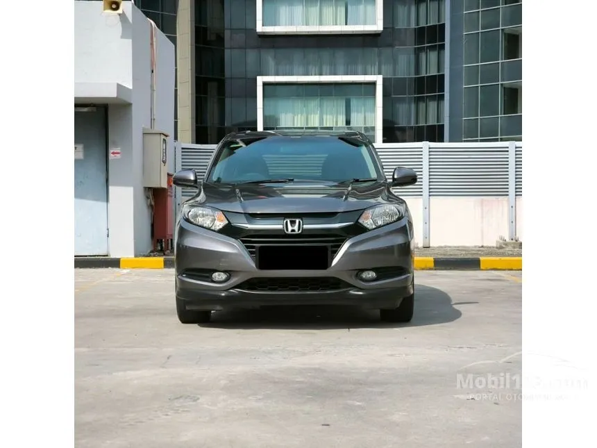 Jual Mobil Honda HR