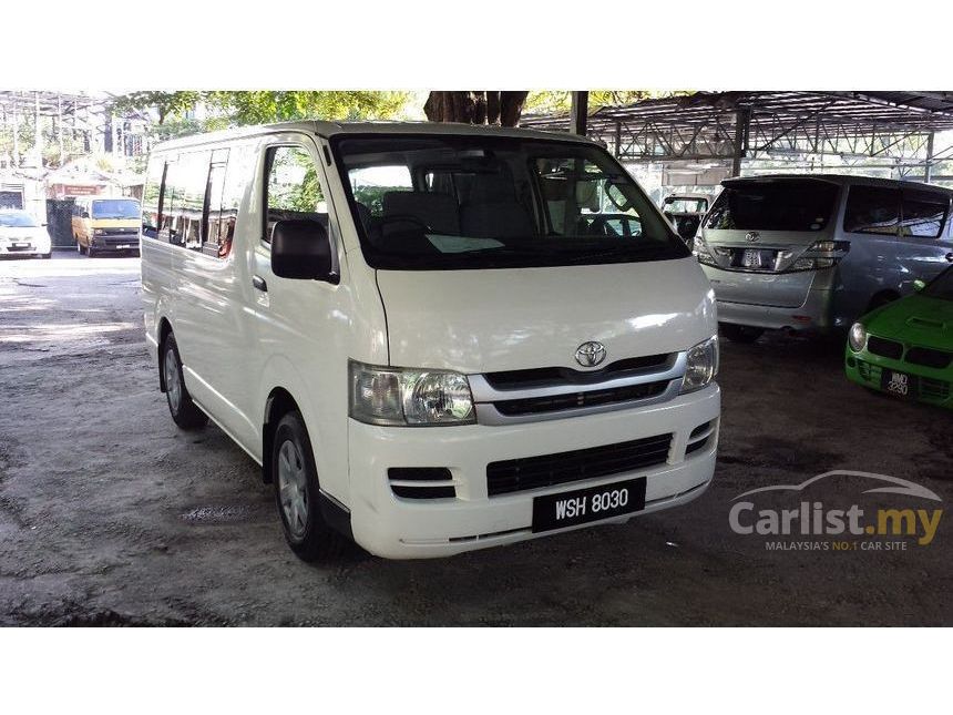toyota hiace 2009 price