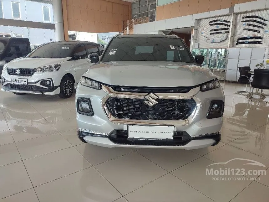 Jual Mobil Suzuki Grand Vitara 2024 MHEV GX Two Tone 1.5 di Banten Automatic SUV Silver Rp 320.000.000