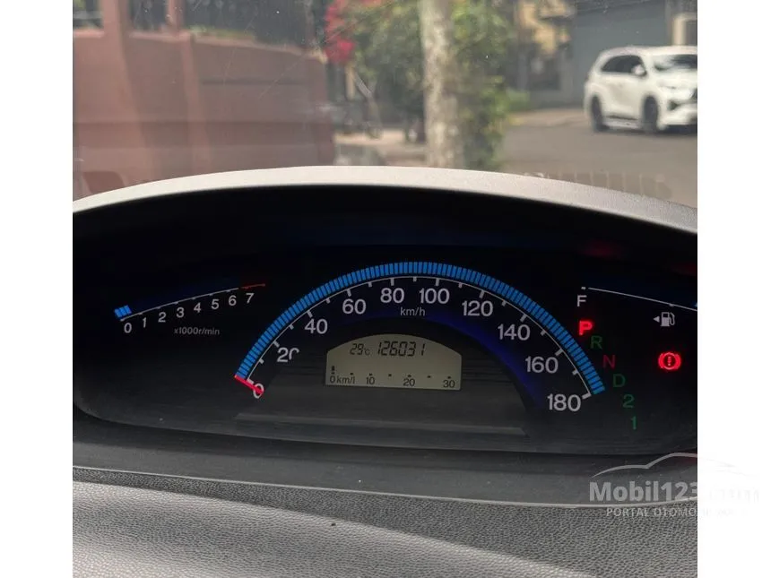 2011 Honda Freed Power Sliding Door MPV