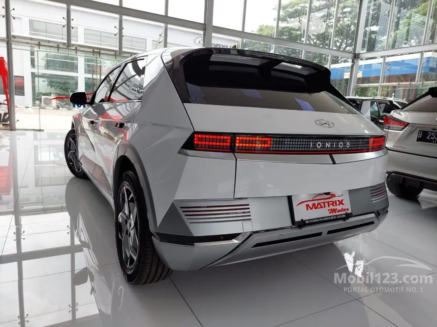 Jual Mobil Hyundai IONIQ 5 2022 Standard Range Signature di DKI Jakarta ...