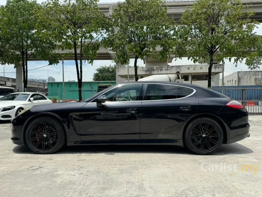 2010 Porsche Panamera 4S Hatchback