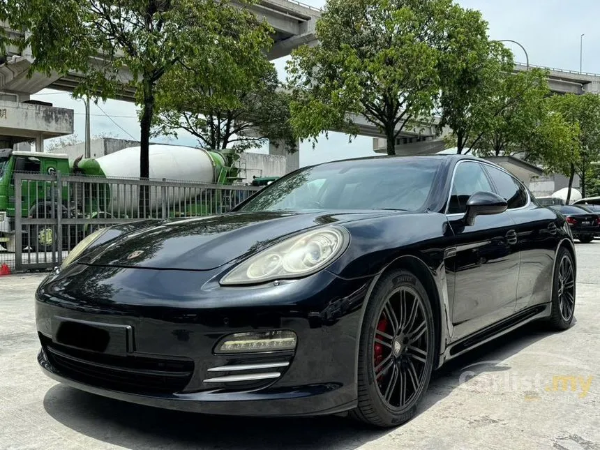2010 Porsche Panamera 4S Hatchback