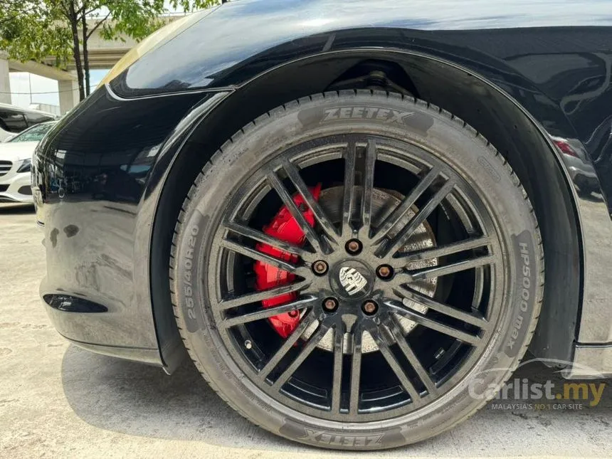 2010 Porsche Panamera 4S Hatchback