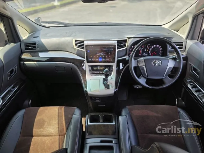 2013 Toyota Alphard 240G MPV