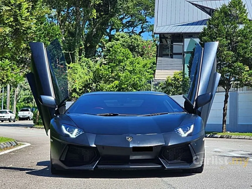 2013 Lamborghini Aventador LP700-4 Coupe