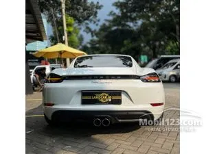 2019 Porsche 718 2.0 Cayman Coupe