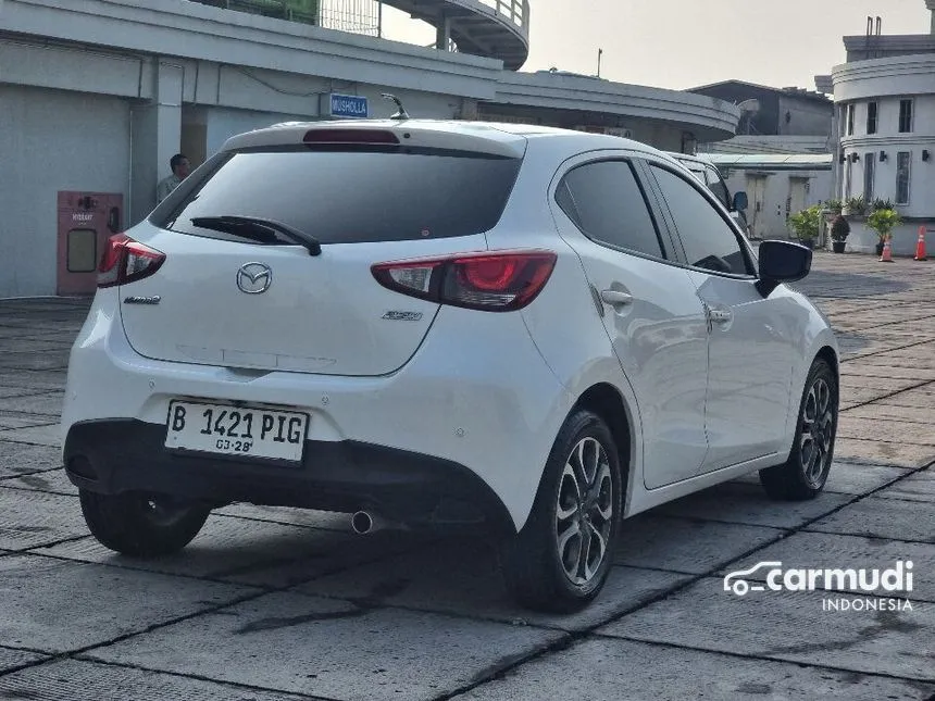 2016 Mazda 2 R Hatchback