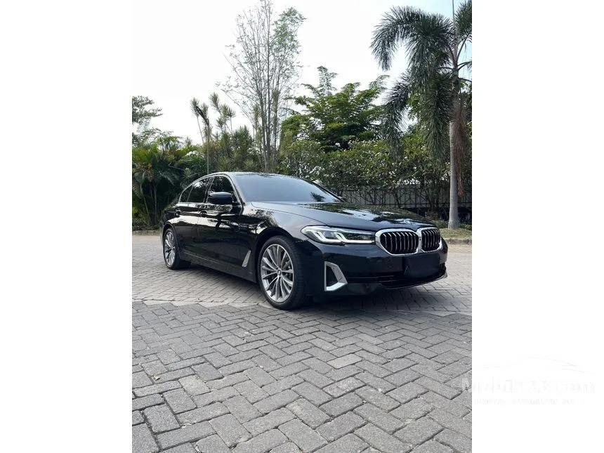Jual Mobil BMW 530i 2021 Opulence 2.0 di DKI Jakarta Automatic Sedan ...
