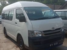 2010 Toyota Hiace 2.5 Window Van