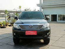 Toyota Fortuner Bensin 2.7 G Lux AT 2011 Hitam - Plat Genap - Mulus Terawat - TDP 35 JUTA SAJA