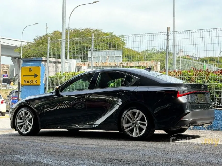 2022 Lexus IS 300 F Sport Sedan