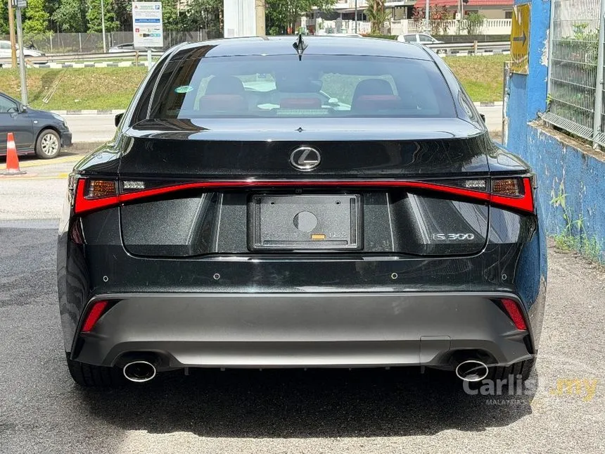 2022 Lexus IS 300 F Sport Sedan