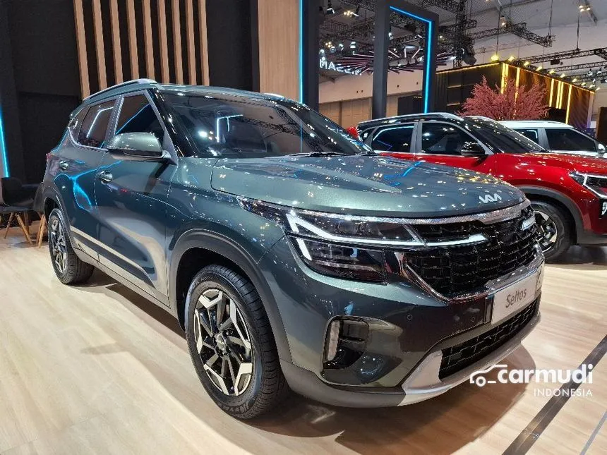 Jual Mobil KIA Seltos 2024 Premiere 1.5 di Banten Automatic Wagon Abu