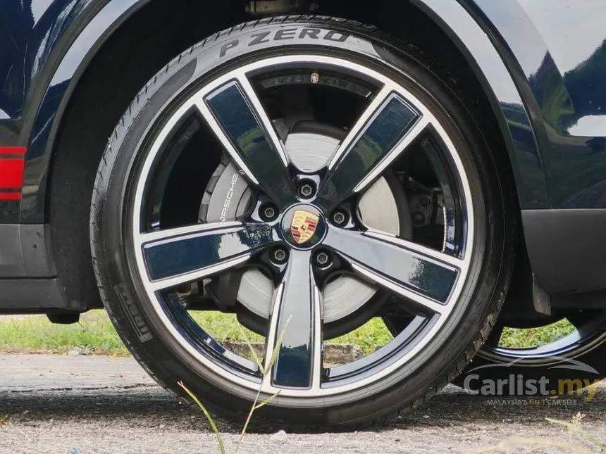 2022 Porsche Cayenne SUV