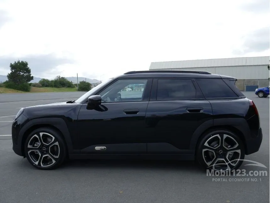 2025 MINI Aceman SE Hatchback
