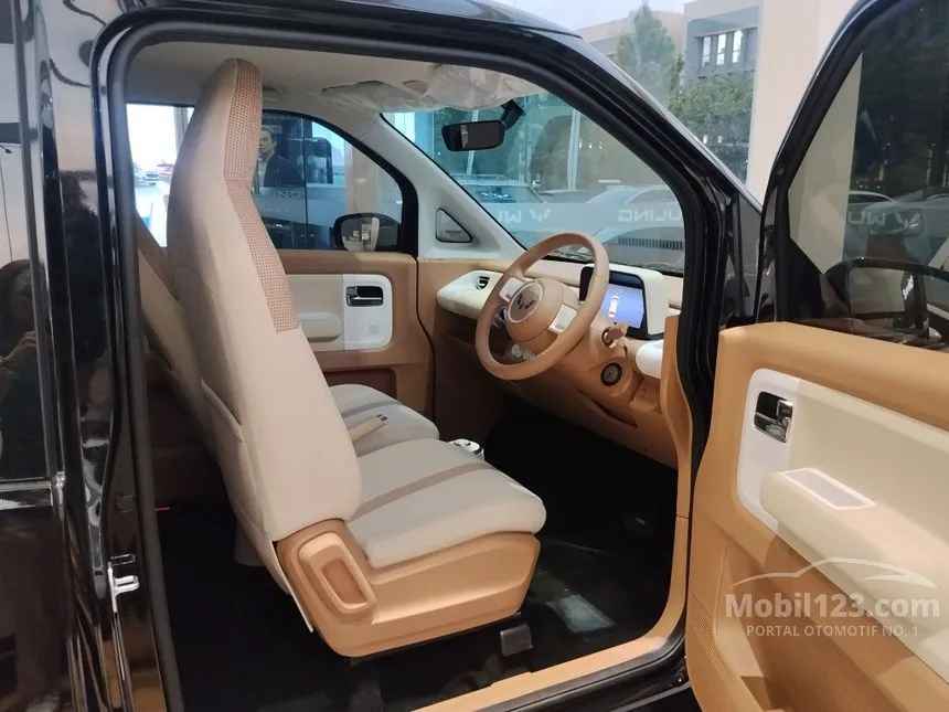 2025 Wuling Air EV Lite 300KM Hatchback