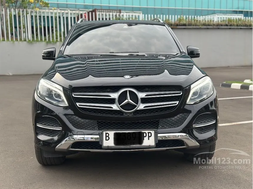 2016 Mercedes-Benz GLE400 Exclusive 4MATIC MC Nov SUV