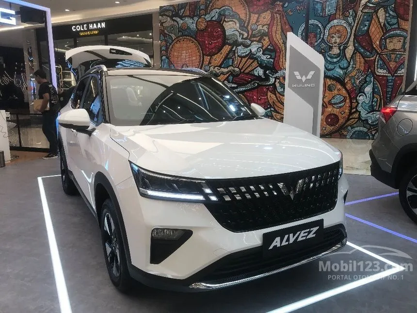 Jual Mobil Wuling Alvez 2023 EX 1.5 di DKI Jakarta Automatic Wagon Putih Rp 278.000.000