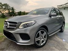 2016 Mercedes-Benz GLE250 2.1 UNDER WARRANTY WITH 1 OWNER LIKE NEW