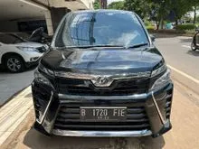 2018 Toyota Voxy 2.0 R80 Wagon Hitam Matic. PROMO KREDIT BCA