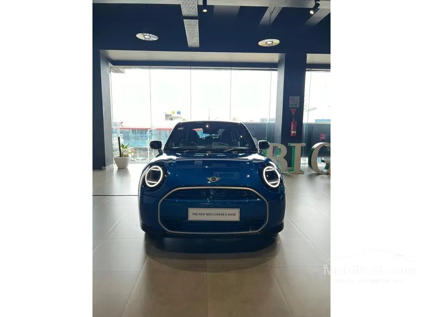 2025 MINI Cooper S 5 Door Hatchback